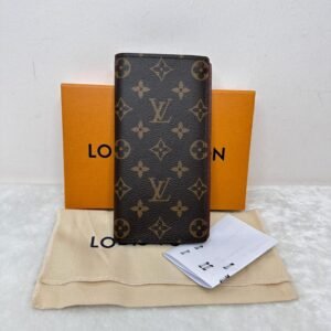 Louis Vuitton Brazza Wallet