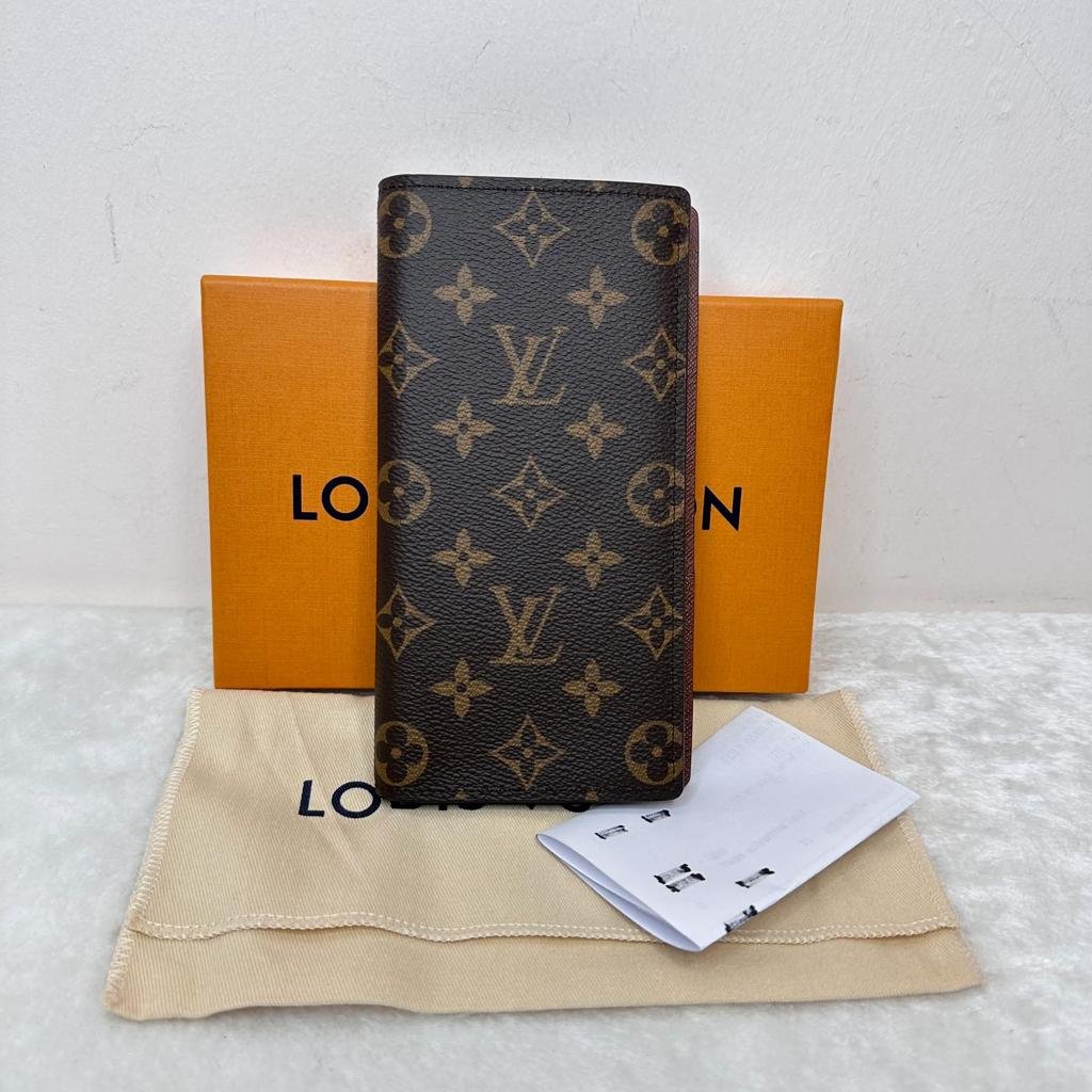 Louis Vuitton Brazza Wallet